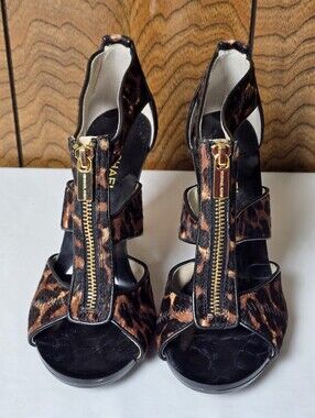 Michael Kors Leopard Print Zip Front Womens Sandals - Brown/Black. Size 6.5M